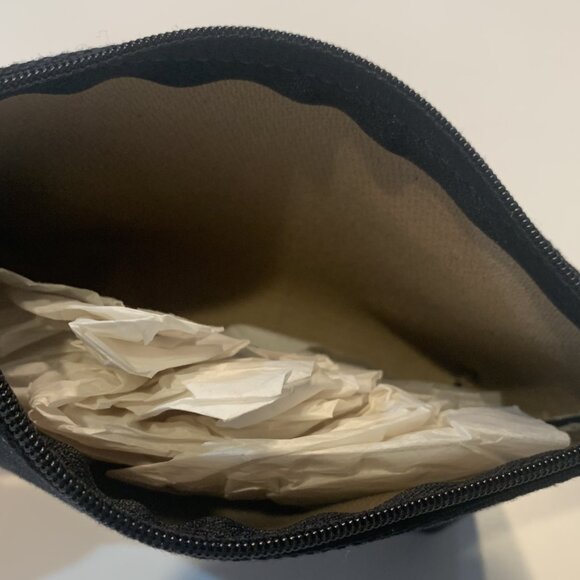 NWOT Dooney & Bourke Signature East/West Shoulder Bag Satchel - Picture 16 of 16